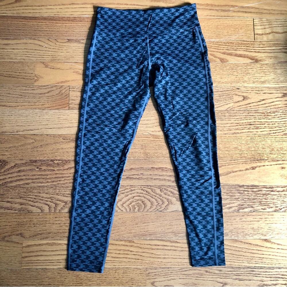 Zella Houndstooth Casual Athleisure Gray Black Leggings Women’s Size Small NWOT - Picture 8 of 8